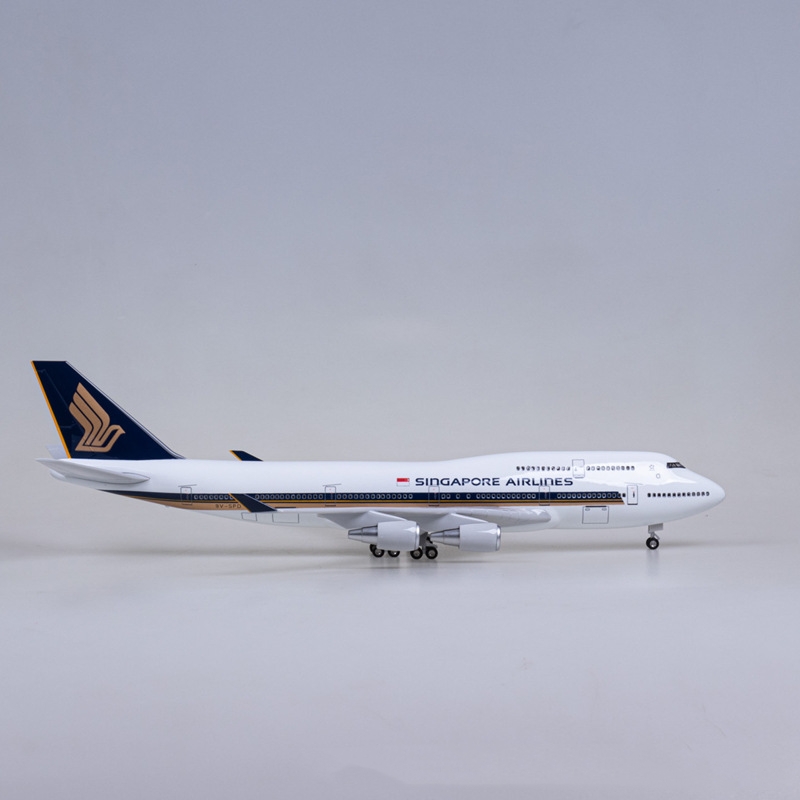 47 cm Singapore Airlines B747- – Model Kit Singapore Bewertung und Preis